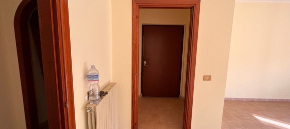 3 rooms Apartment in San Giorgio del Sannio, Italy No. 89084 2
