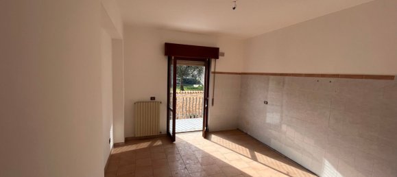 3 rooms Apartment in San Giorgio del Sannio, Italy No. 89084 7