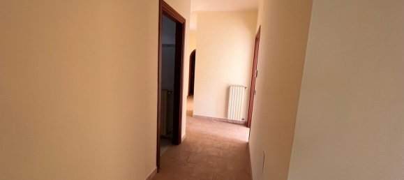 3 rooms Apartment in San Giorgio del Sannio, Italy No. 89084 20