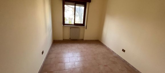 3 rooms Apartment in San Giorgio del Sannio, Italy No. 89084 11