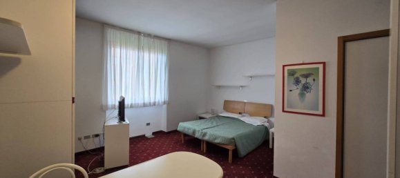 Studio in Milan, Italy No. 314317 7