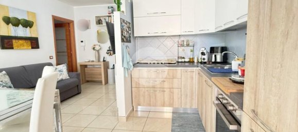 2 bedrooms Apartment in Rome, Italy No. 329420 10