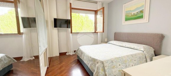 2 bedrooms Apartment in Rome, Italy No. 329420 18