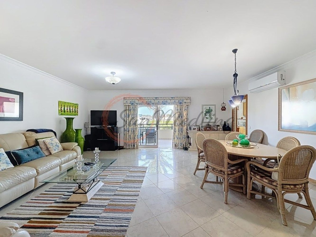 3 bedrooms Apartment in Guia, Portugal No. 296943