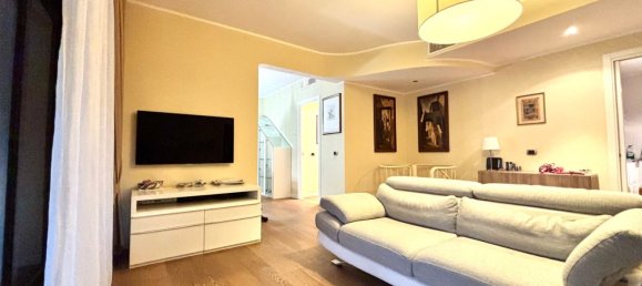 4-salle Appartement à Basiglio, Italy No. 94328 8