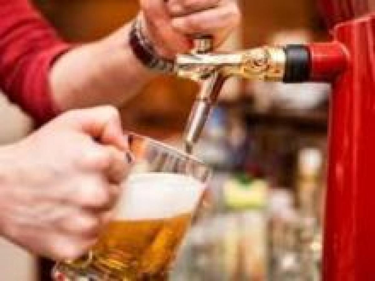 Tienda en Angers, France 285 m² No. 19176