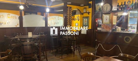 3-Zimmer Gewerbliche Immobilie in Cairate, Italy, Nr. 152759 2