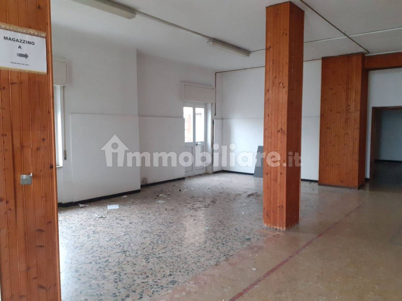 3غرفة عقار تجاري في Carcare, Italy رقم 330004