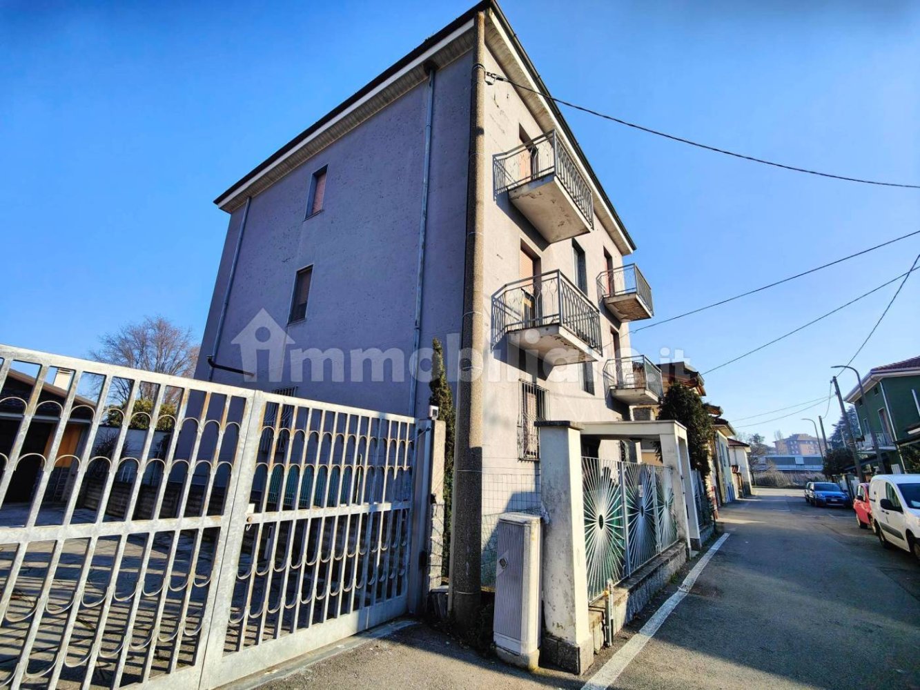 3 Schlafzimmer Wohnung in Paderno Dugnano, Italy, Nr. 193443