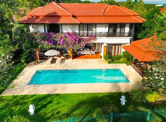 5 bedrooms Villa in Bang Tao, Thailand No. 12399