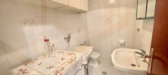 5 rooms Apartment in Altamura, Italy No. 19047 67