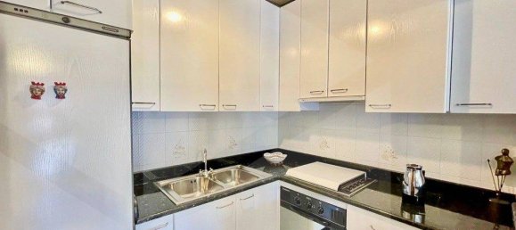 5 rooms Apartment in Altamura, Italy No. 19047 8