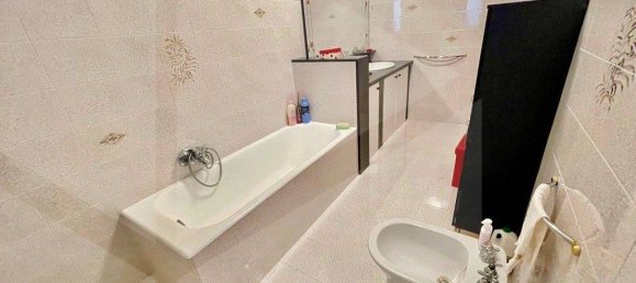 5 rooms Apartment in Altamura, Italy No. 19047 51