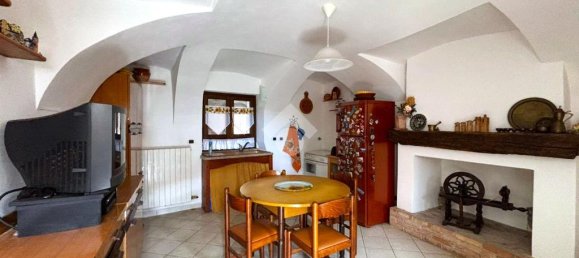 2 bedrooms Apartment in Forno Canavese, Italy No. 299970 4