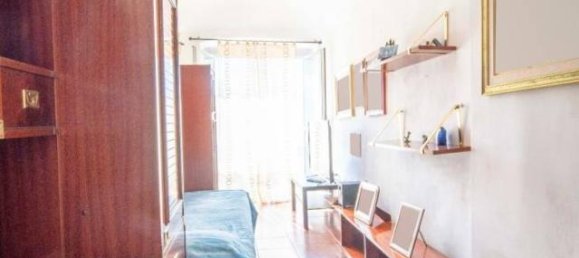 7 rooms Apartment in Genoa, Italy No. 29053 12