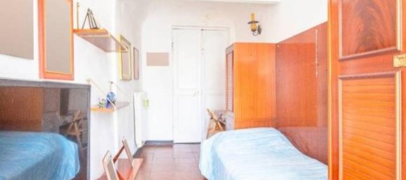 7 rooms Apartment in Genoa, Italy No. 29053 13