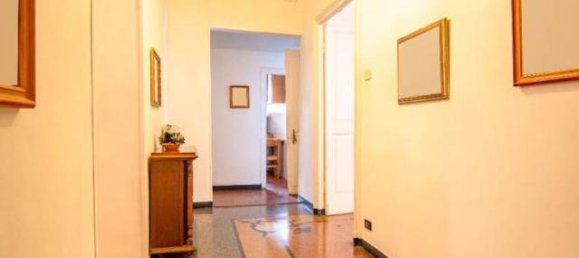 7 rooms Apartment in Genoa, Italy No. 29053 11