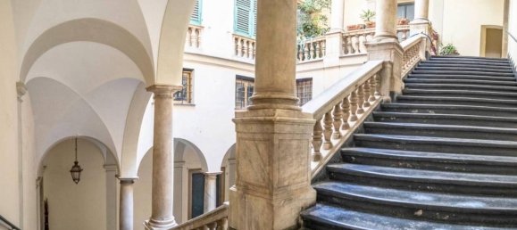 7 rooms Apartment in Genoa, Italy No. 29053 21