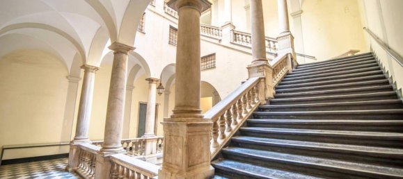 7 rooms Apartment in Genoa, Italy No. 29053 4