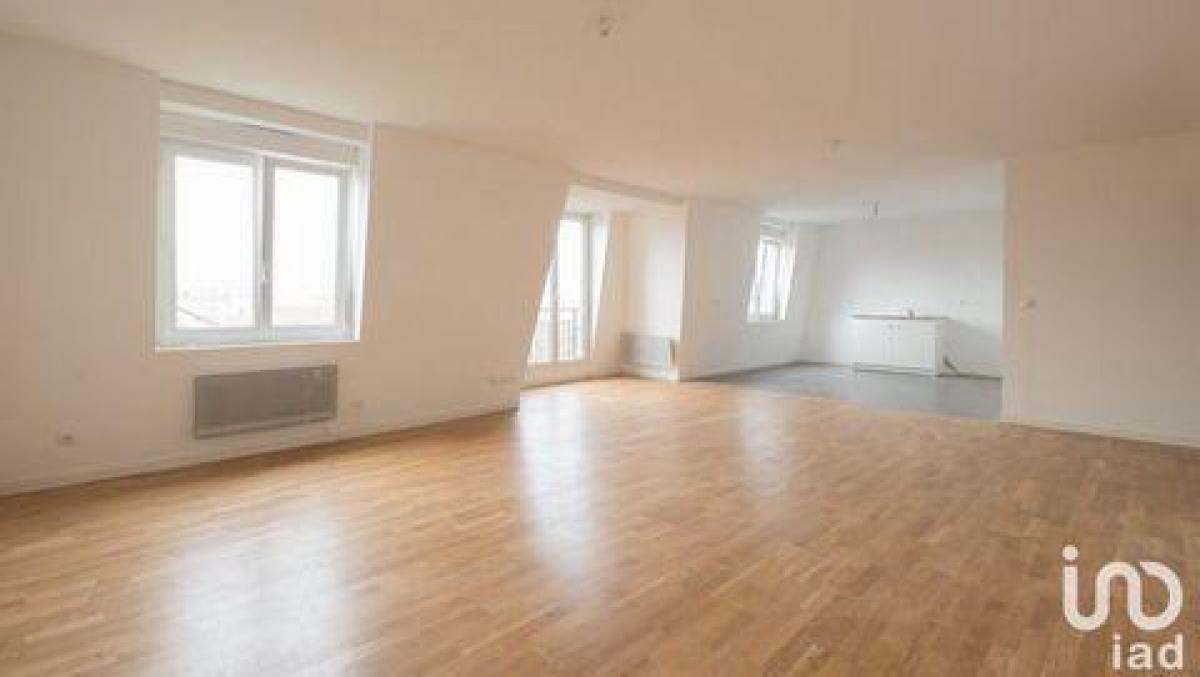 شقة 3 غرف نوم  في Antony, France رقم 30048