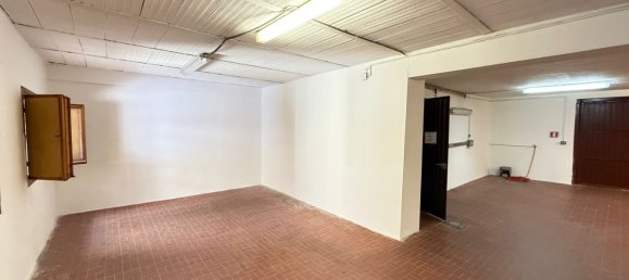 Imóvel comercial em Modena, Italy 155 m² N.º 344090 8
