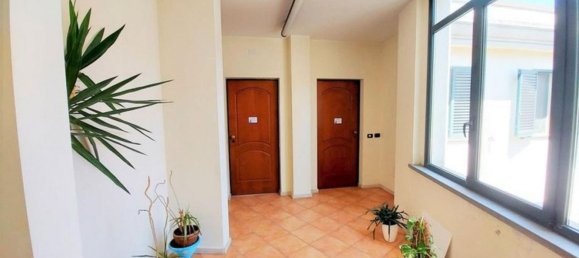 Bureau à Macomer, Italy 179m² No. 376341 15