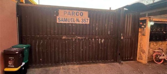 4 rooms Apartment in Naples, Italy No. 98995 2