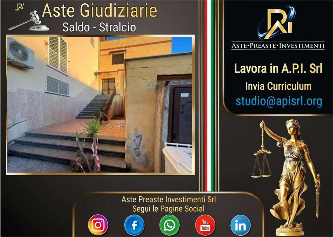 4 rooms Apartment in Naples, Italy No. 98995