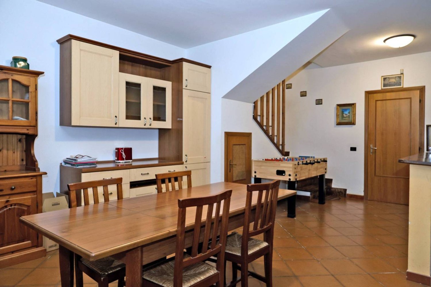 4 Schlafzimmer Haus in Pomezia, Italy, Nr. 267864