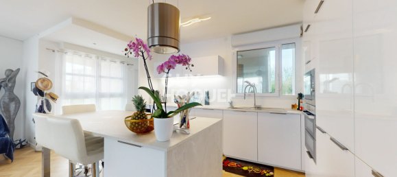 2 bedrooms Apartment in Tours, France No. 255280 3