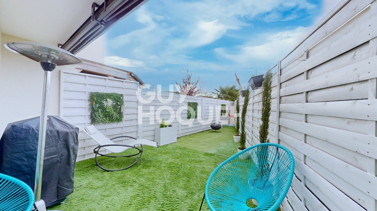 2 bedrooms Apartment in Tours, France No. 255280