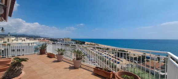 4 bedrooms Duplex in Pineda de Mar, Spain No. 188589 10