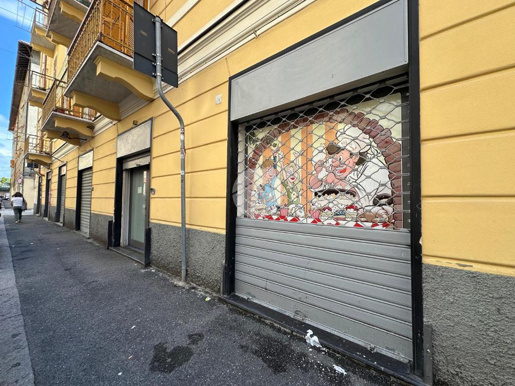  عقار تجاري في Genoa, Italy 66متر مربع رقم 322205