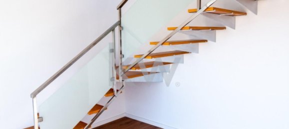 Дуплекс с 3 спальнями в Одивелаш, Португалия № 86462 24