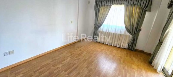 5 bedrooms House in Agios Athanasios, Cyprus No. 7524 4