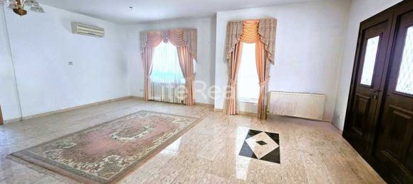 5 bedrooms House in Agios Athanasios, Cyprus No. 7524 2