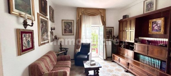 5 bedrooms House in Rome, Italy No. 365179 32