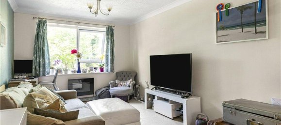 1 Schlafzimmer Wohnung in Surrey, United Kingdom, Nr. 8610 2