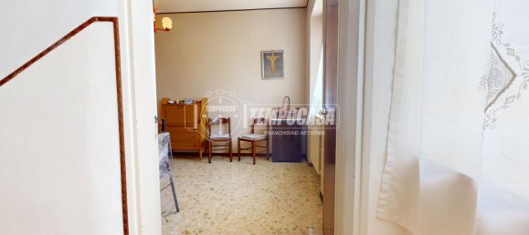 2 bedrooms House in Camerano, Italy No. 258107 3