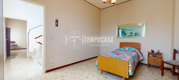 2 bedrooms House in Camerano, Italy No. 258107 28