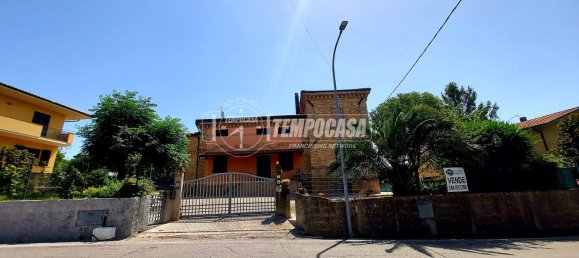 2 bedrooms House in Camerano, Italy No. 258107 35