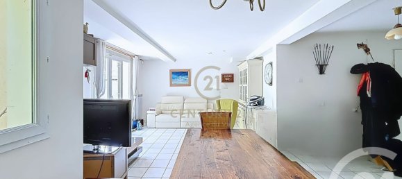 3 Schlafzimmer Haus in Champs-sur-Marne, France, Nr. 324562 5