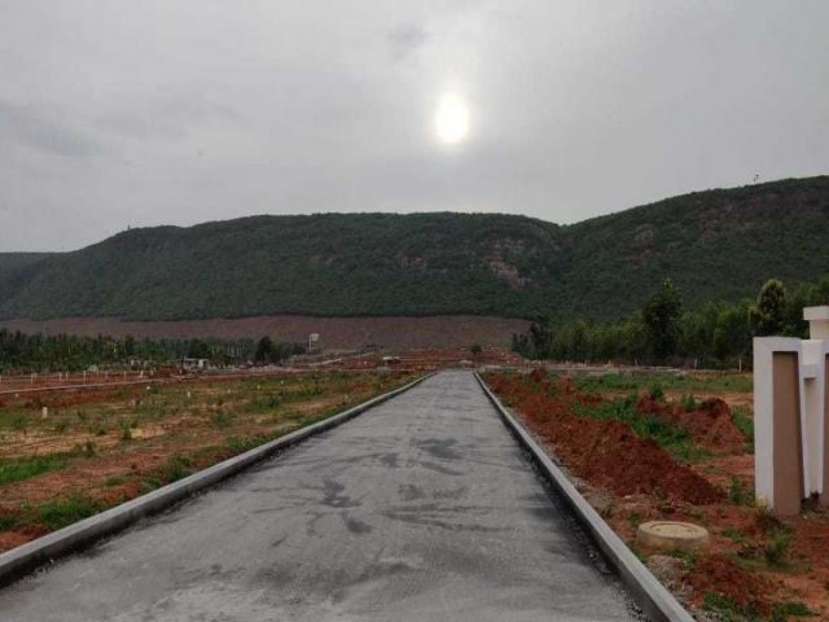 Grundstück in Visakhapatnam, India, Nr. 32232