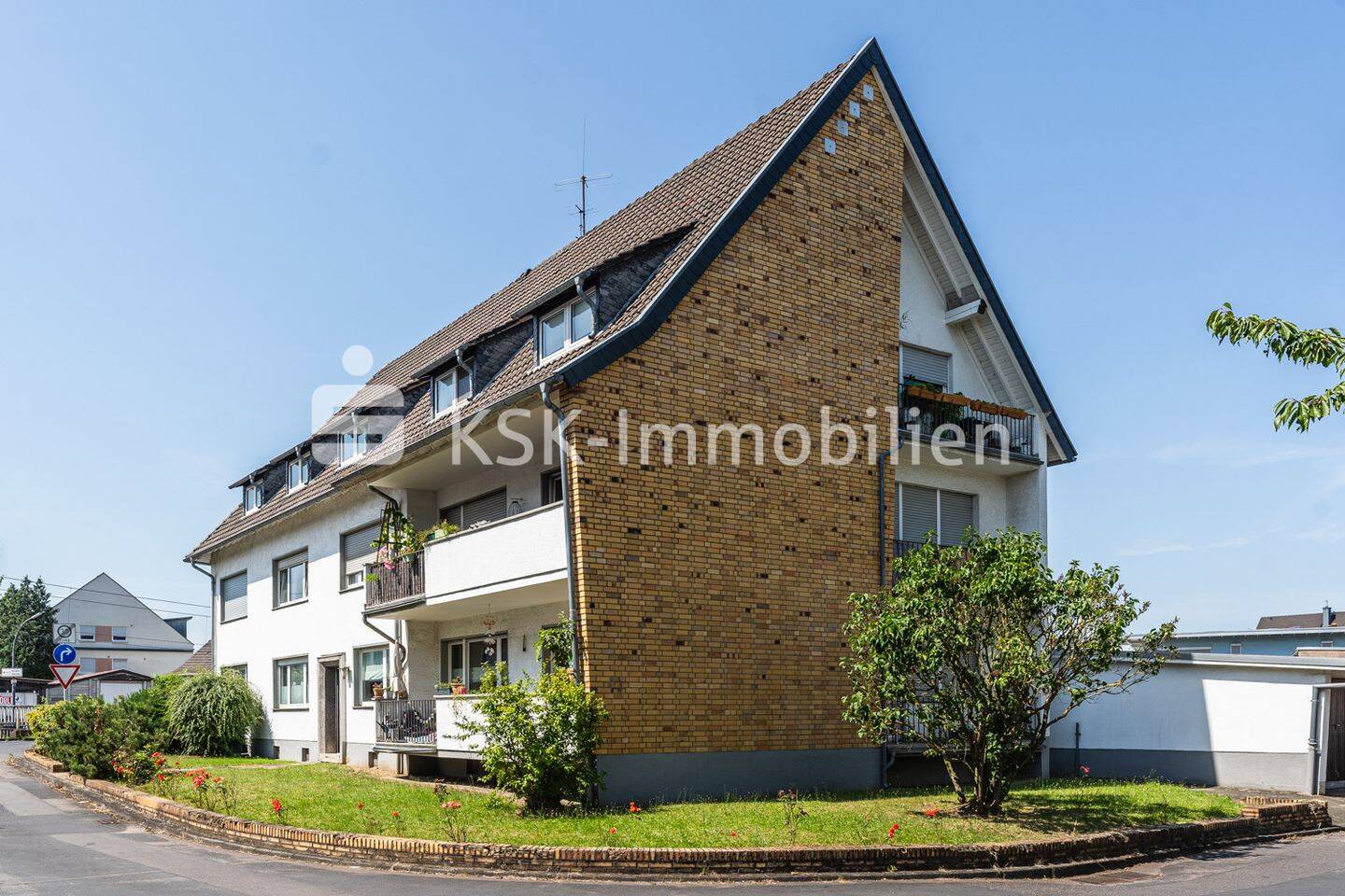 Здание 1299м² в Кёльн, Германия № 185609