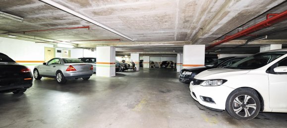 2230m² Building in Lisbon, Portugal No. 98177 13