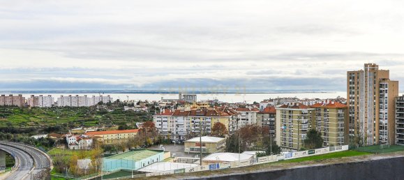 2230m² Building in Lisbon, Portugal No. 98177 14