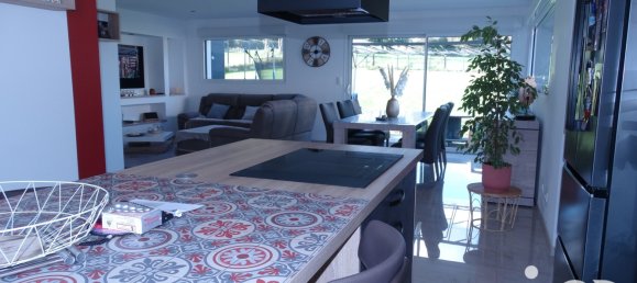 Дом с 4 спальнями в Бур, Франция № 250573 17