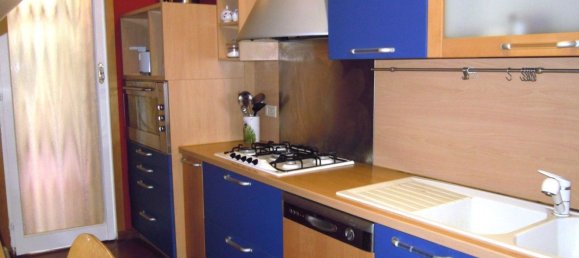 Квартира с 3 комнатами в Рим, Италия № 11102 9