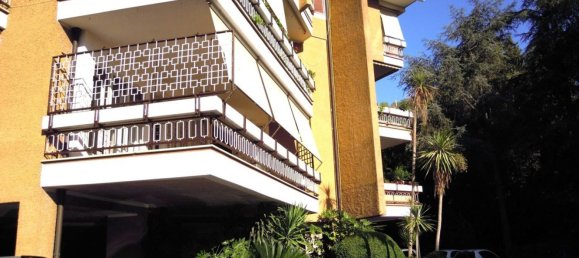 Квартира с 3 комнатами в Рим, Италия № 11102 2