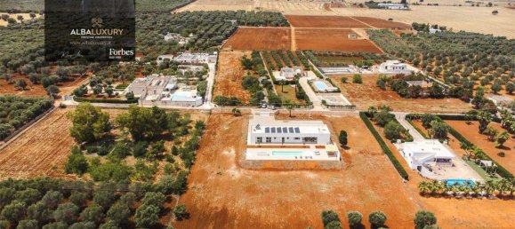 Вилла с 3 спальнями в Каровиньо, Италия № 741 11